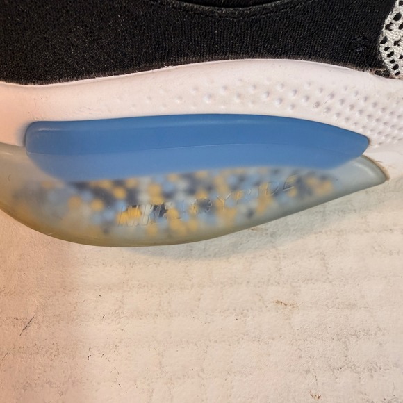 Nike Joyride Run Flyknit Mens Size 11 Black White AQ2730-006 Running Athleisure - Picture 12 of 16